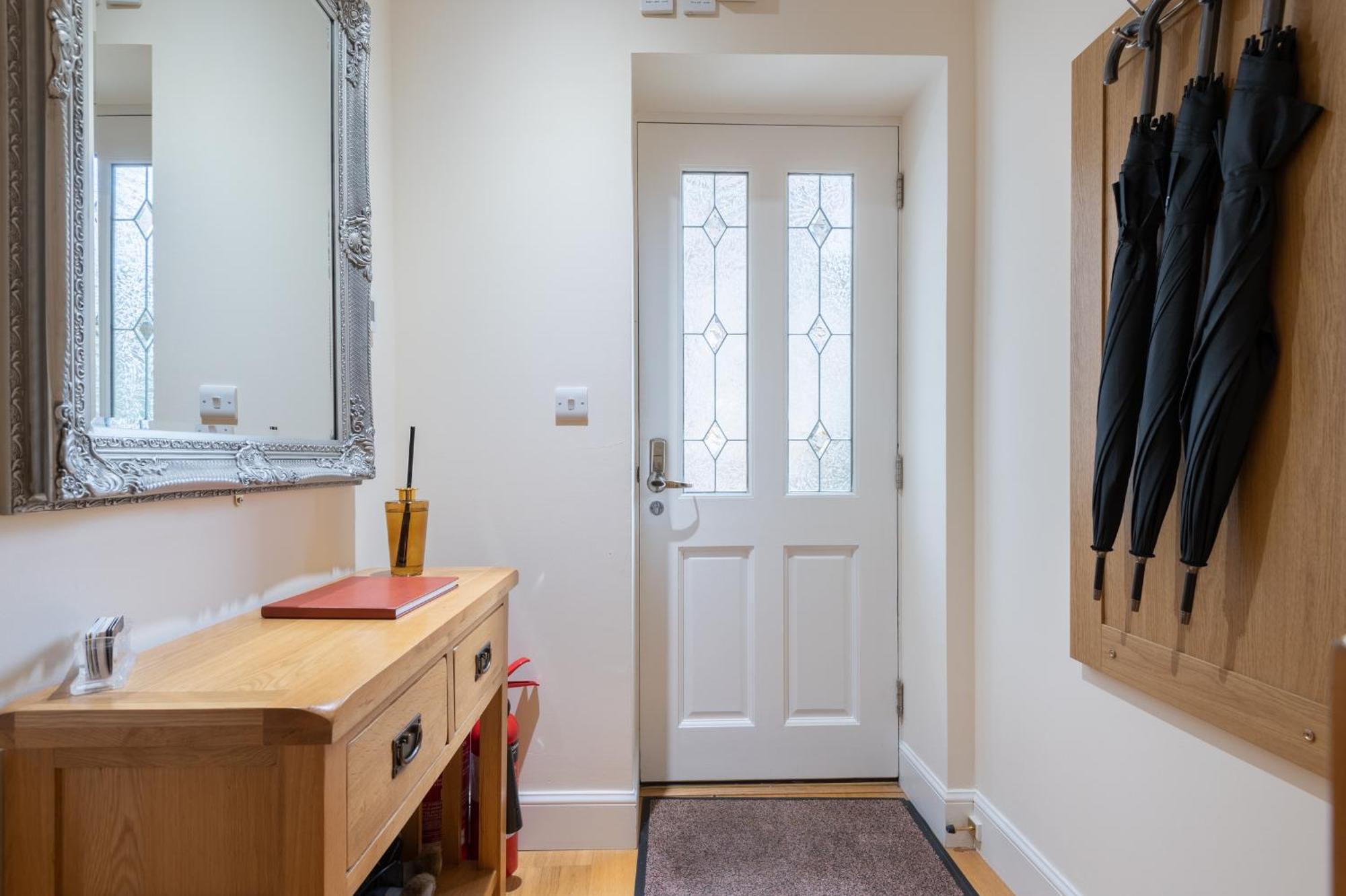 138 North Street - Luxury 2 Bed 2 Bath With Secret Garden, Summerhouse, Putting Green 圣安德鲁斯 外观 照片